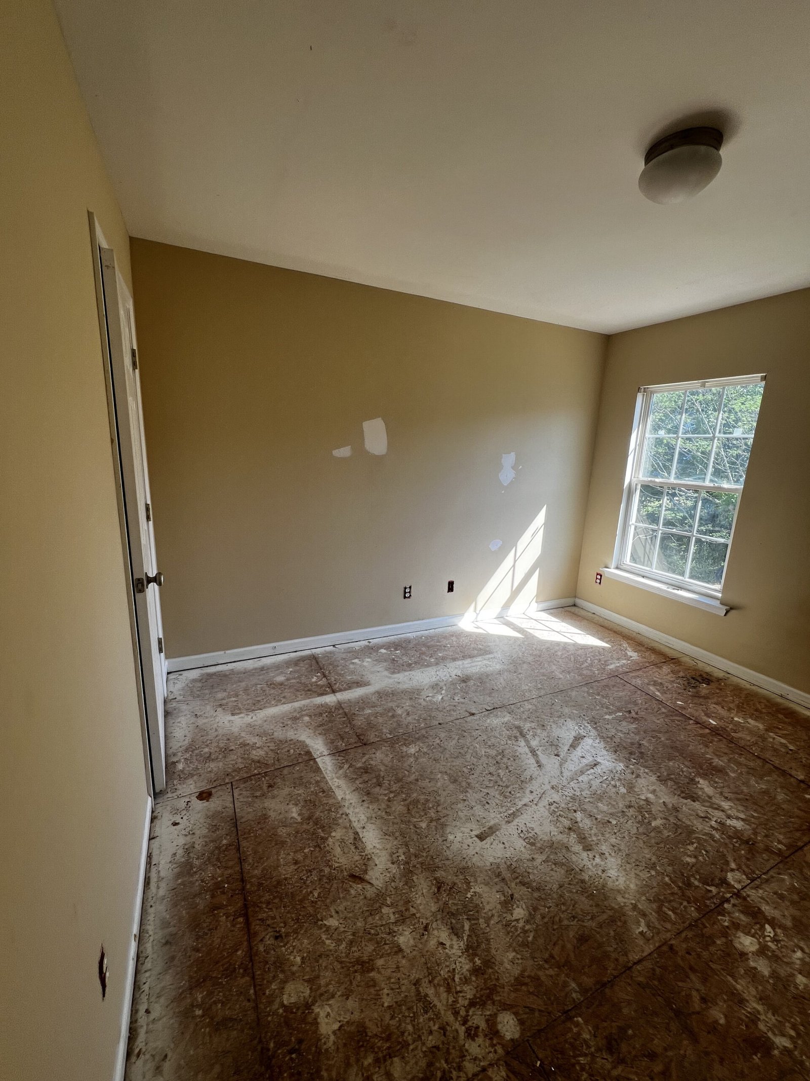 IAC Construction drywall repair and freshly